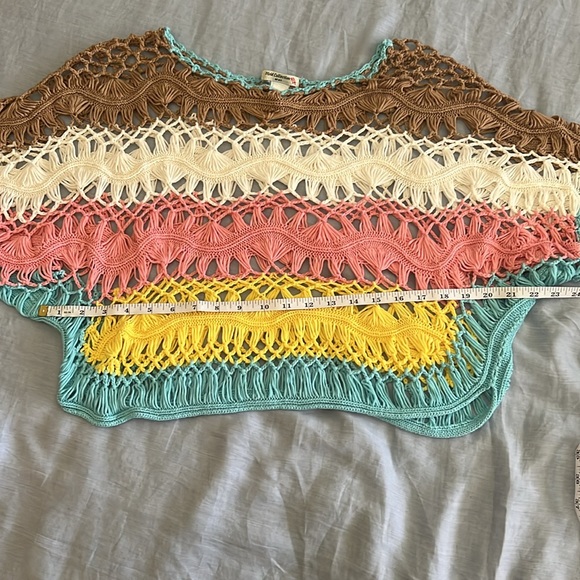 Colorful boho cropped sweater - Picture 3 of 4
